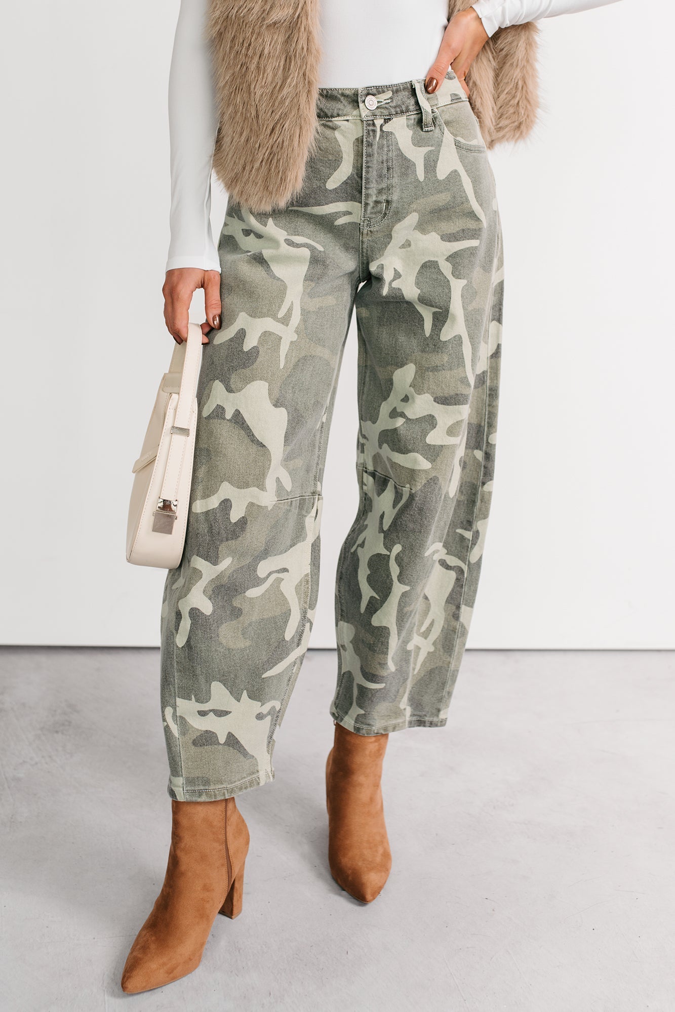 Zane High Rise Printed Barrel Kancan Jeans (Camo)
